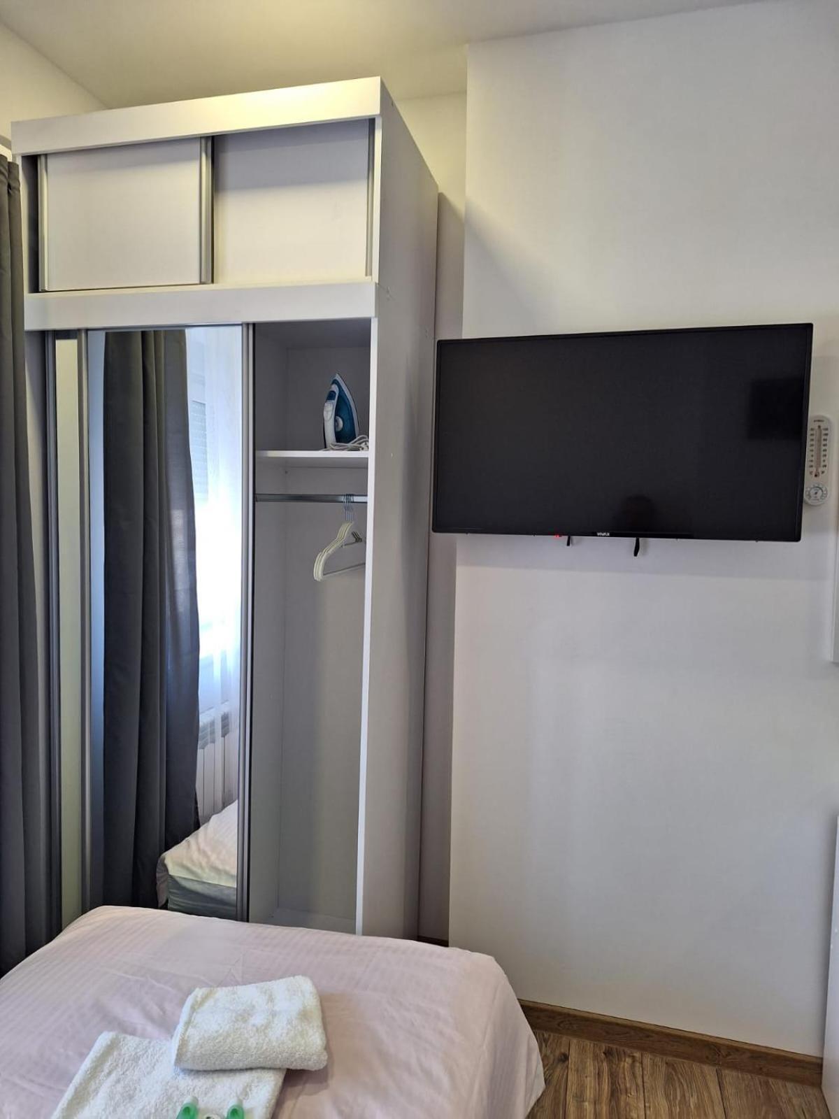 בולסלאביש Comfort Stay, Ev, Parking מראה חיצוני תמונה