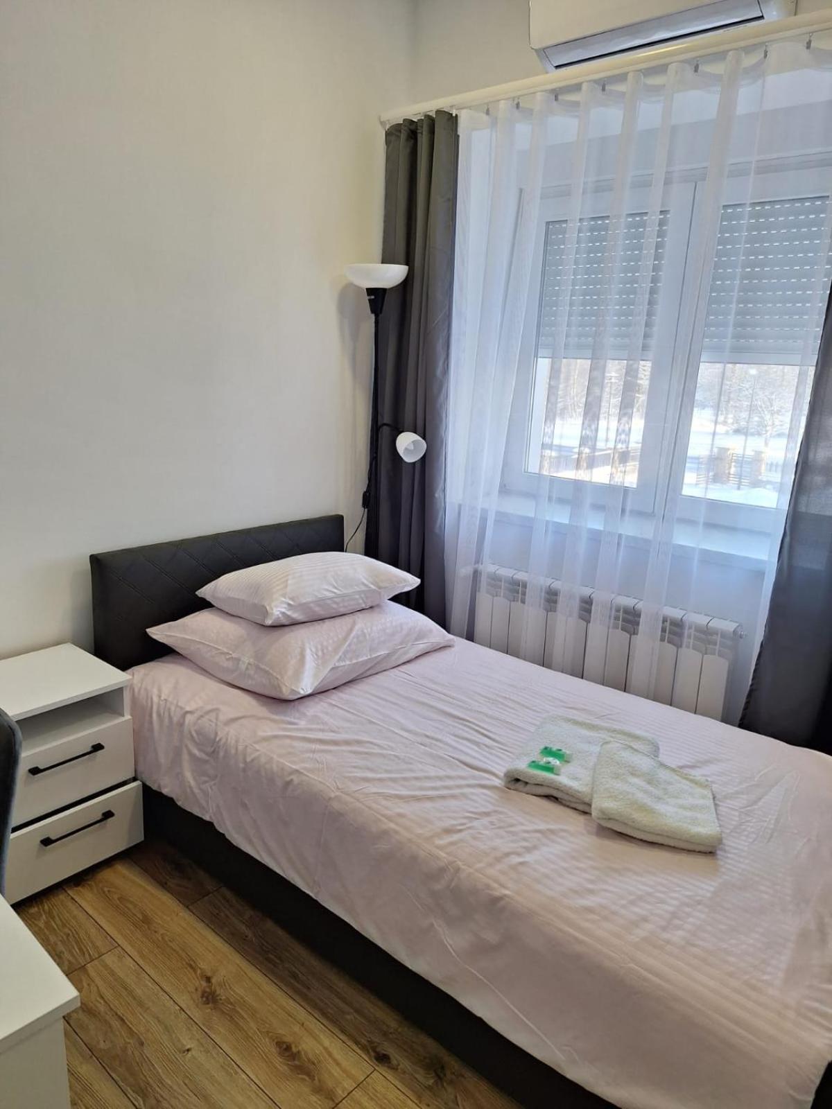 בולסלאביש Comfort Stay, Ev, Parking מראה חיצוני תמונה