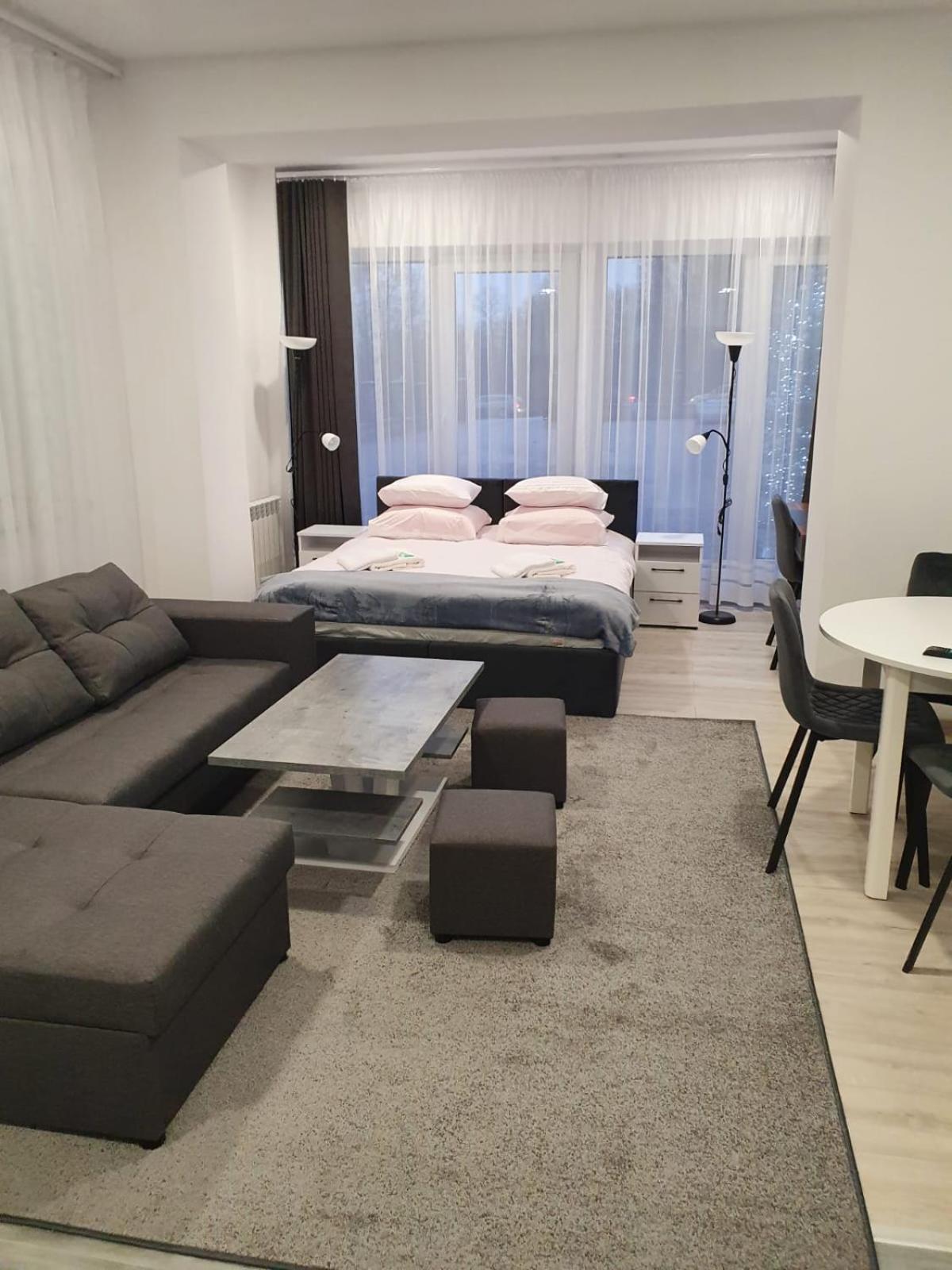 בולסלאביש Comfort Stay, Ev, Parking מראה חיצוני תמונה