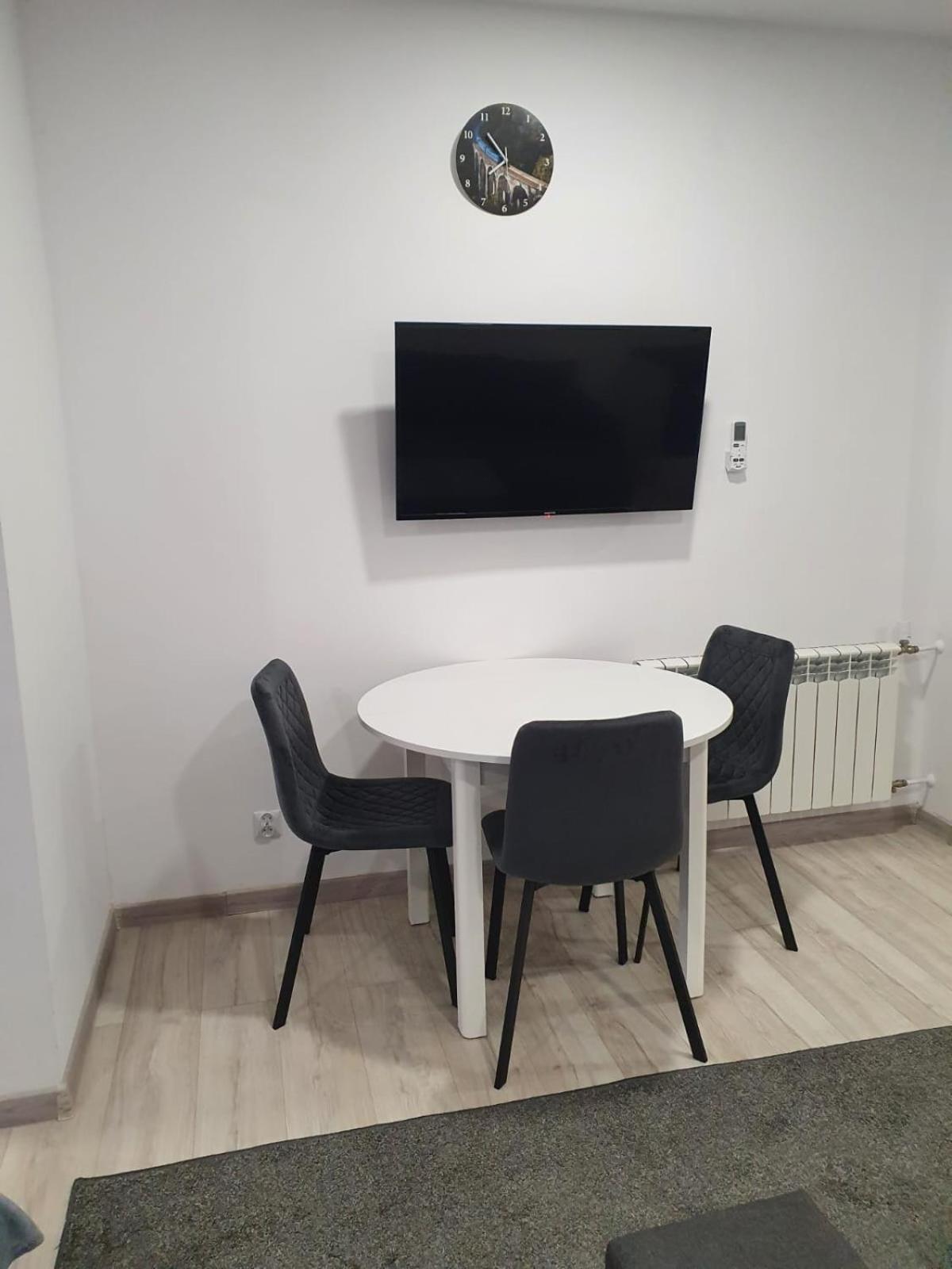 בולסלאביש Comfort Stay, Ev, Parking מראה חיצוני תמונה